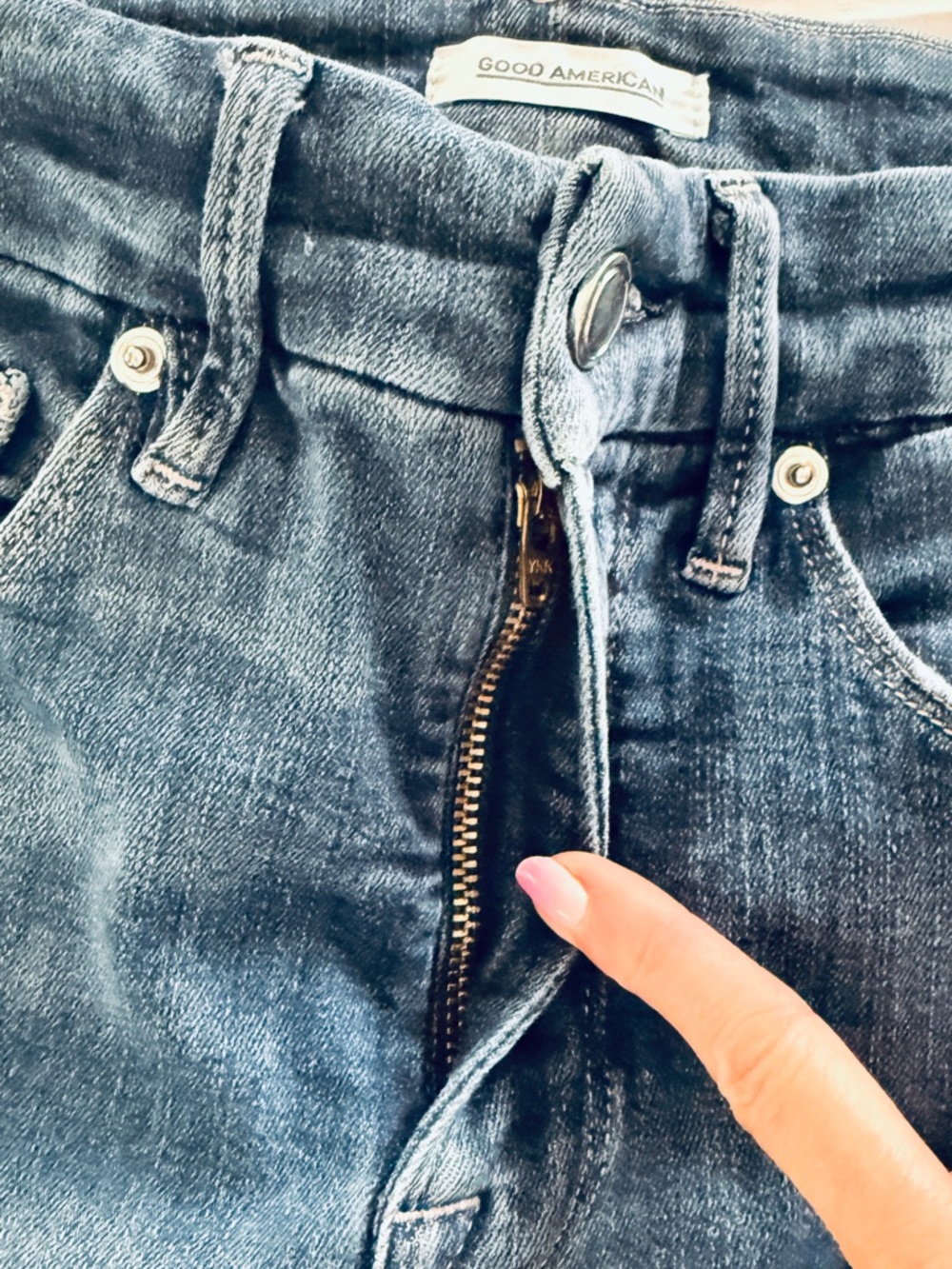 Good American Good Legs Crop Jeans Size 6/28 Blue Denim Mid Rise Skinny - Picture 5 of 12